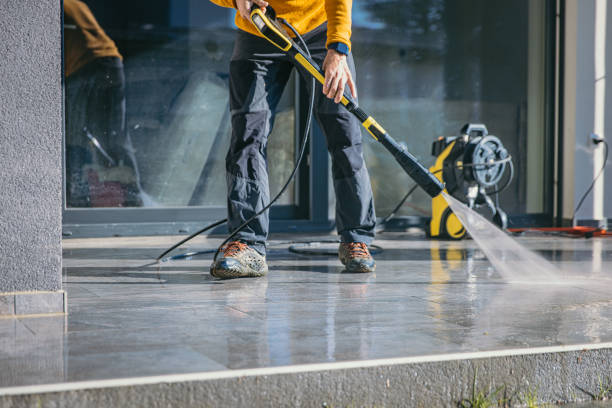 Best Animal Enclosure Cleaning  in Helotes, TX